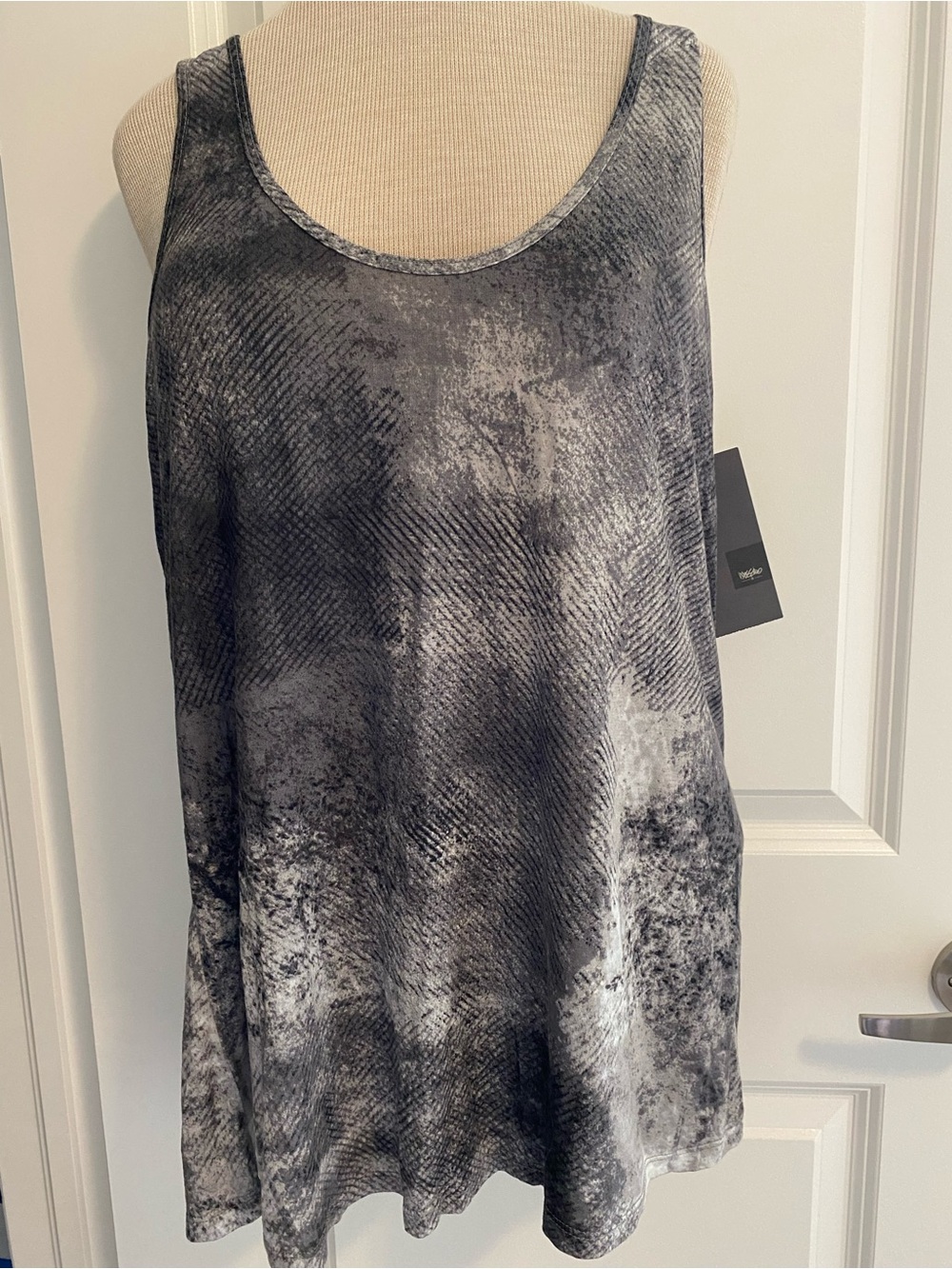 Women's Gray Marble-Print Tank Top